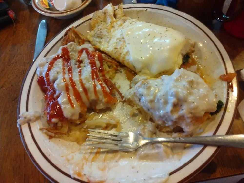 Custom Made Eggwihite Veggie Omelette with Covered Hash Browns